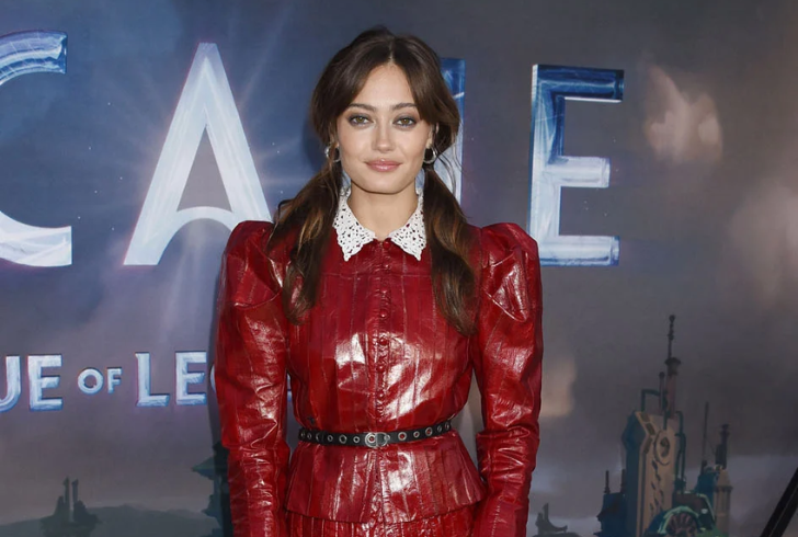 Ella Purnell - October celebrity style